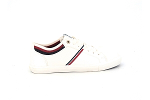 LEVIS WOODS<br>BLANC