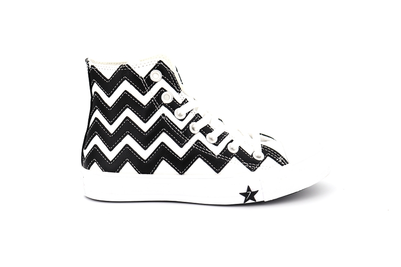 Converse baskets montantes chuck taylor all star mission  v hi 565376c blanc