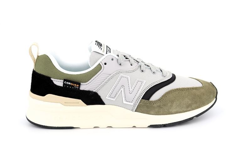 New balance baskets cm997 beige