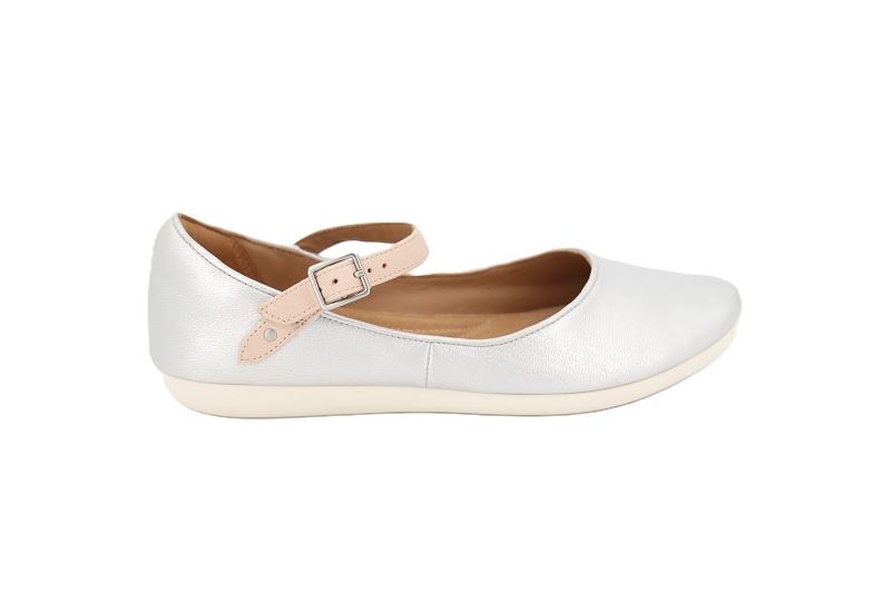 Clarks babies feature film argent